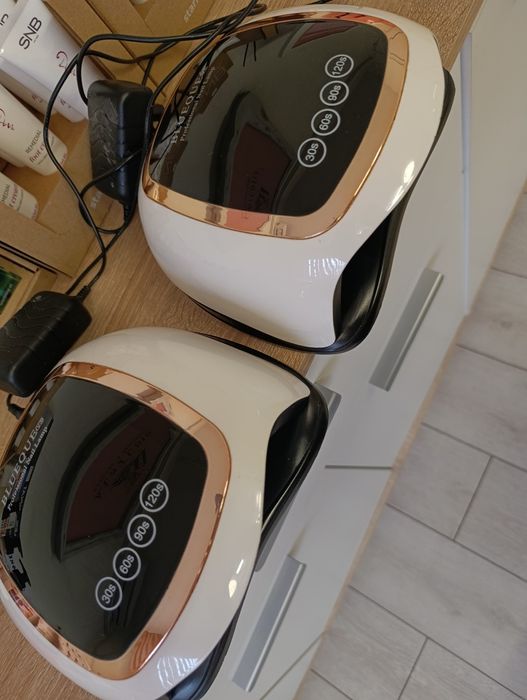 Професионални UV/Led лампи за маникюрр