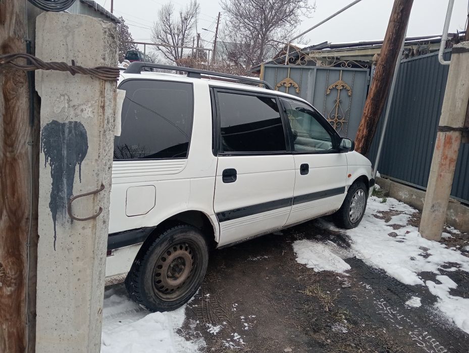 Митсубиси  спец вагон