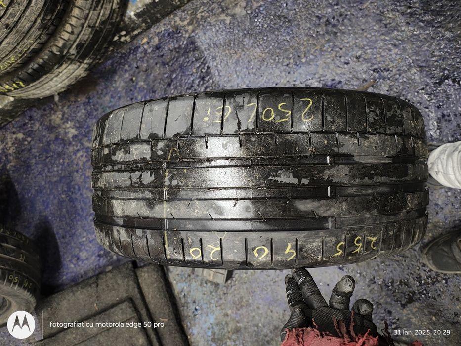 1x 255 40 r20 continental vară