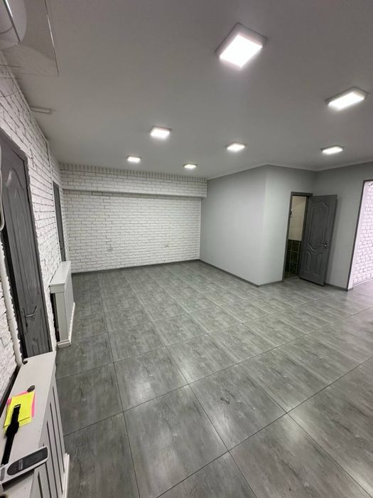 Первая линия Шота Руставели 81