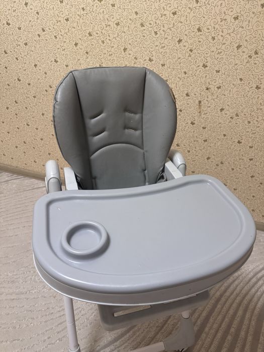 Столик для кормления