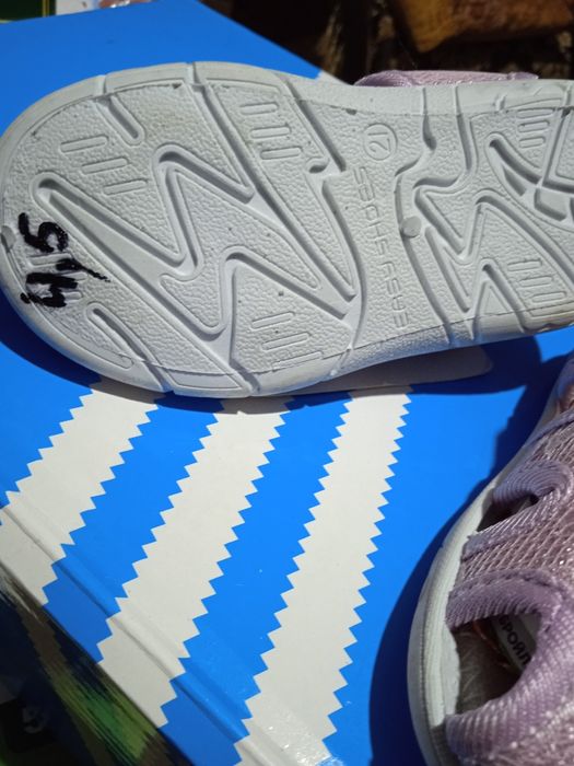 Босоножки для девочек новые