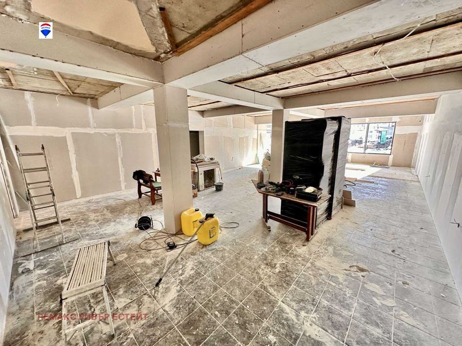 Дава се под наем Магазин в Русе, Дружба 3 - 160 кв.м за 867 € - Снимка #2