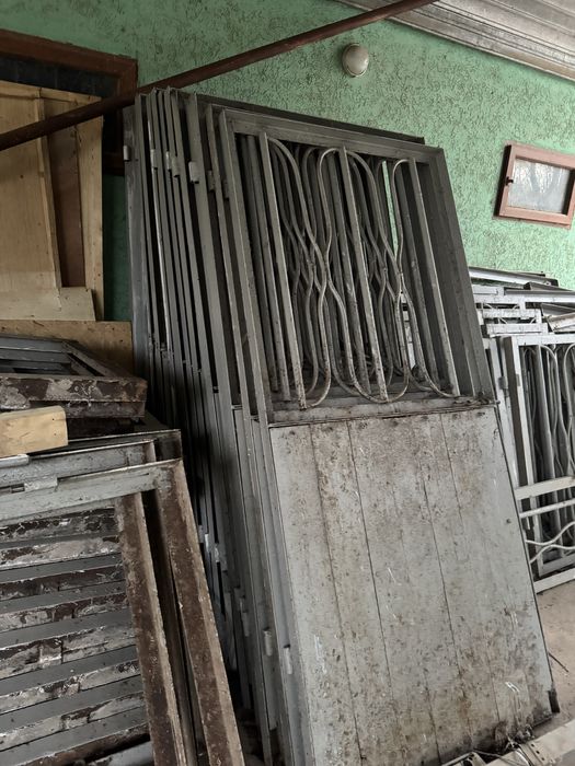 Продается железные двери