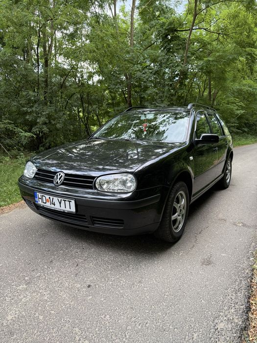 VOLKSWAGEN Golf 2003