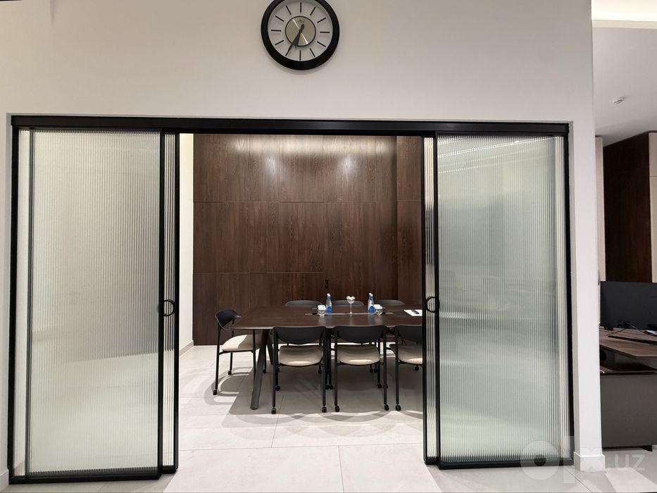 Аренда коммерции 130 м² | ЖК LONDON | Новомосковская | Парковка