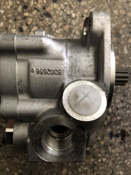 Хидравлични помпи ixetic за камион Volvo