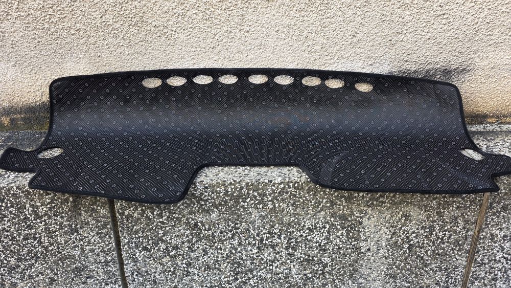 Покривало за табло, полиестер, UV устойчив, за Toyota Avensis T25