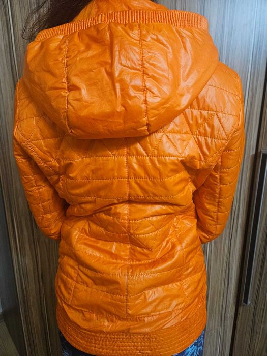 Куртка весенняя женская