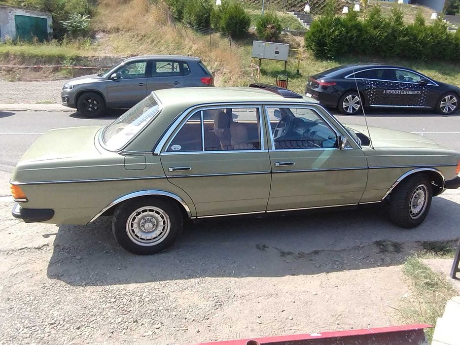 Mercedes Benz W 123 de vânzare