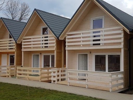 Casute si terase din lemn