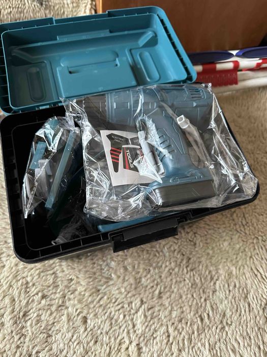 Продавам детски инструменти