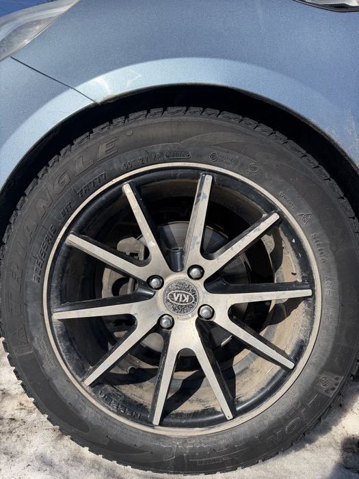 Продаю титанки с шинами 16