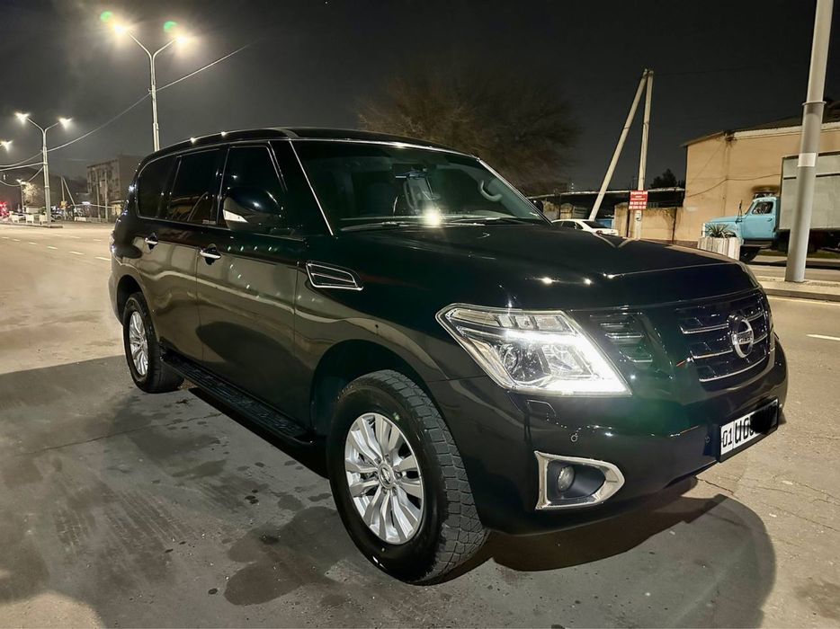 Продается Nissan patrol 2019 года пробег 89.000 4литровый
