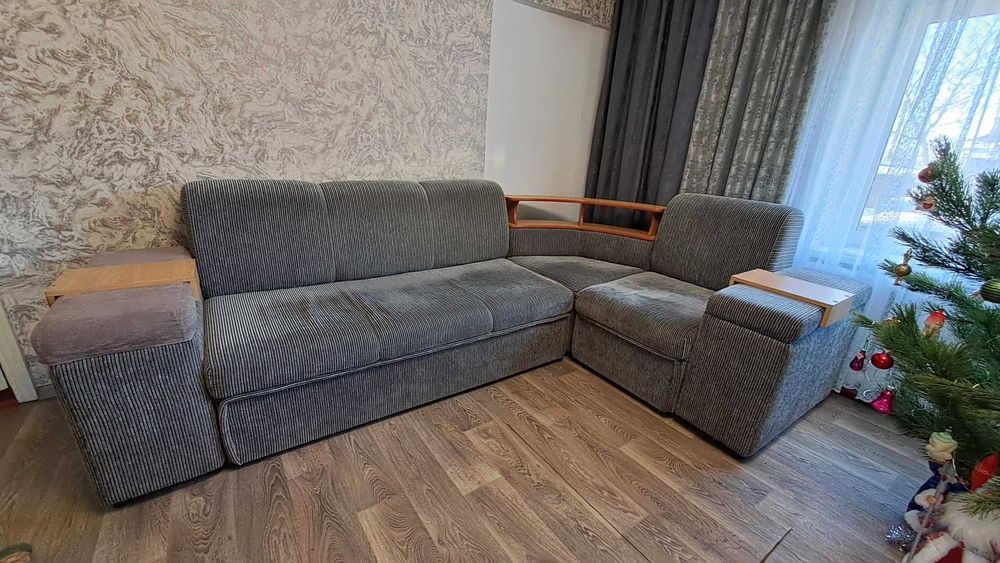 Диван угловой  б/у