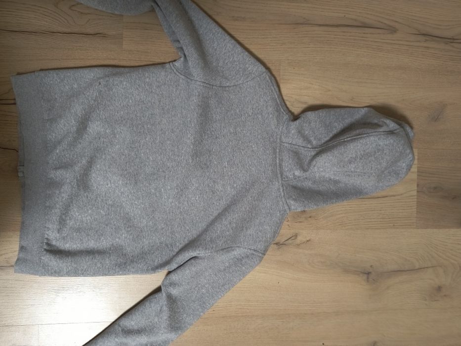 Сив суичър на Nike