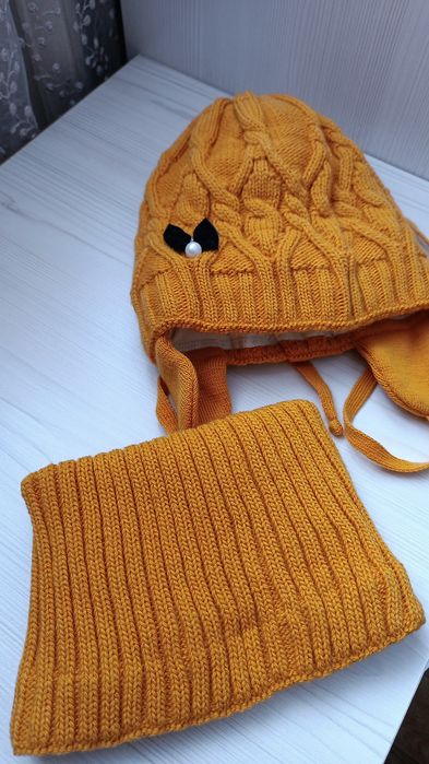 Продам детская шапка со снудом