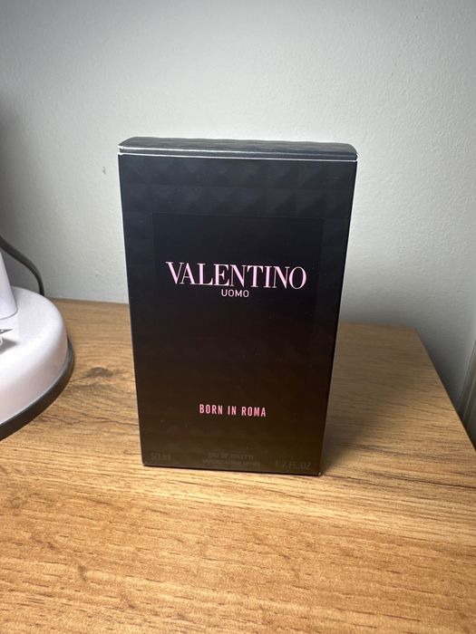 Духи VALENTINO UOMO born in roma