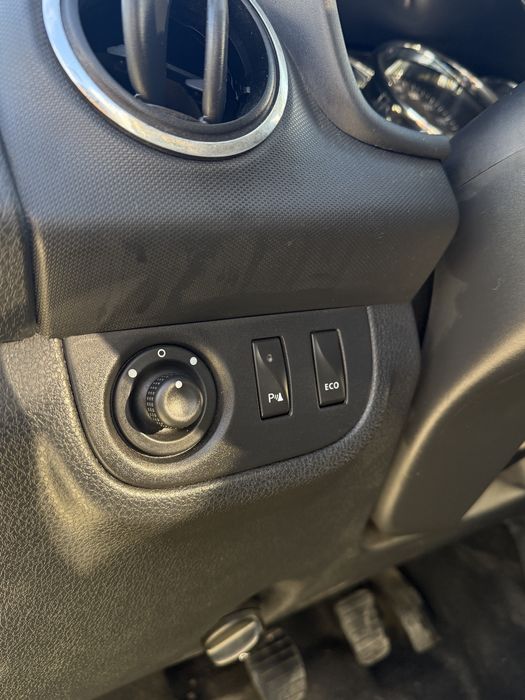 Dacia Logan MCV Prestige (cititi anutul )