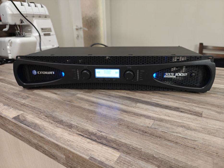 Crown XLS 1002 : 2x350W/4ohm