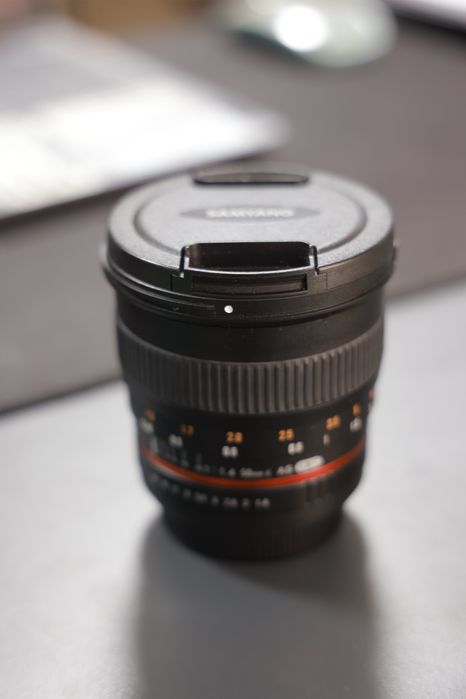Obyektiv Samyang 50mm f/1.4 AS UMC sotiladi!