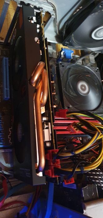 Placa video Club 3D  R9 280X royalQueen 3GB GDDR5 384-bit la 220 ron