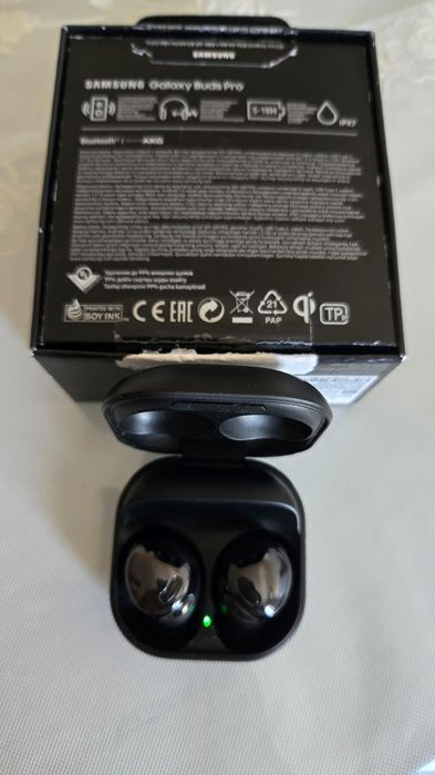 Продам наушники Galaxy Bads Pro