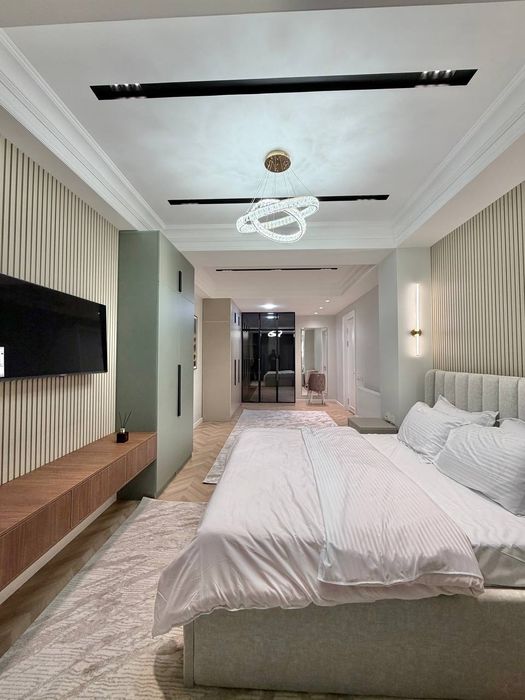 Продается квартира в Ж.К. Сити Молл 2х комнатная 74+5м² укомплектована