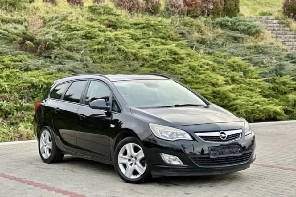 Vand Opel Astra J 1.7CDTI 110CP