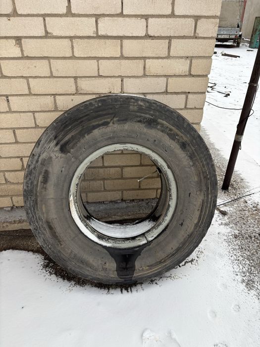 Покрышка 12:00 R20