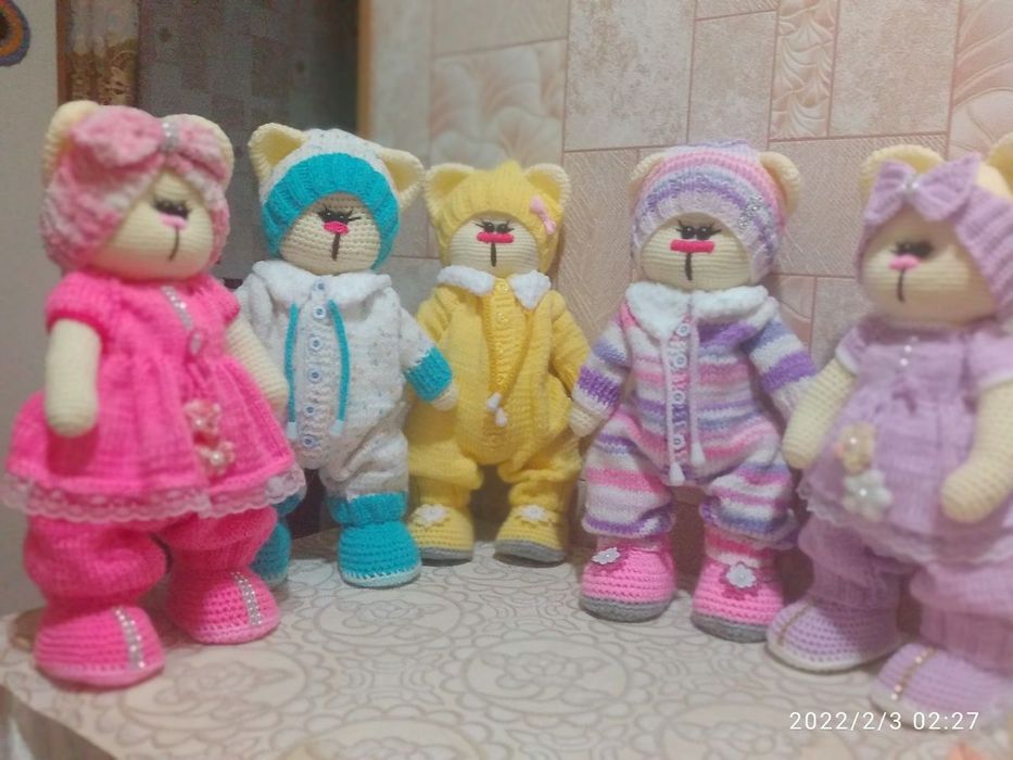 To'qilgan  ayiqchalar  sotiladi