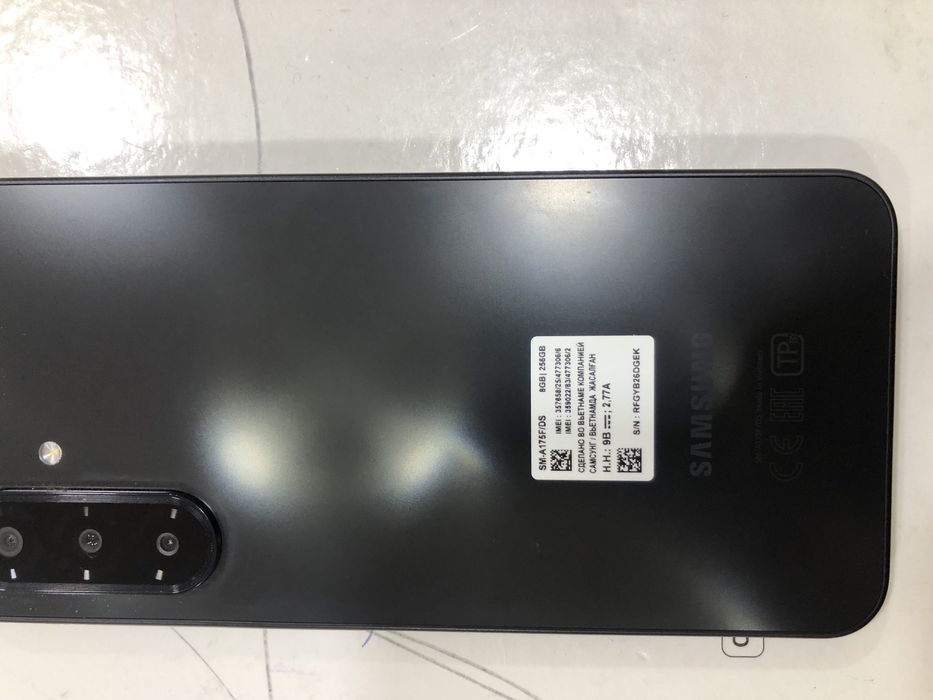 Самсунг А17  8/256