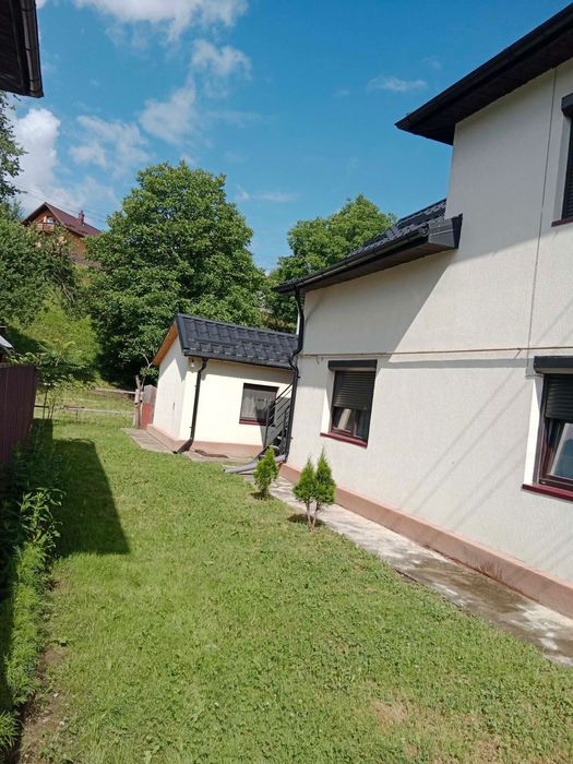 Casa de vânzare în orașul Frasin