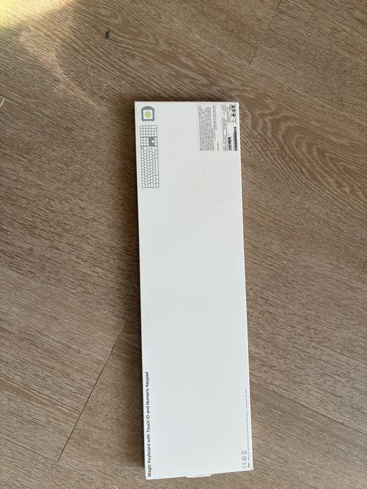 Apple Magic Keyboard cu Touch ID și Numeric Keypad – Silver – USB-C