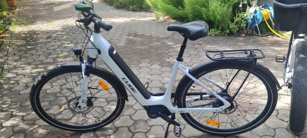 Vand bicicleta electrica CUBE