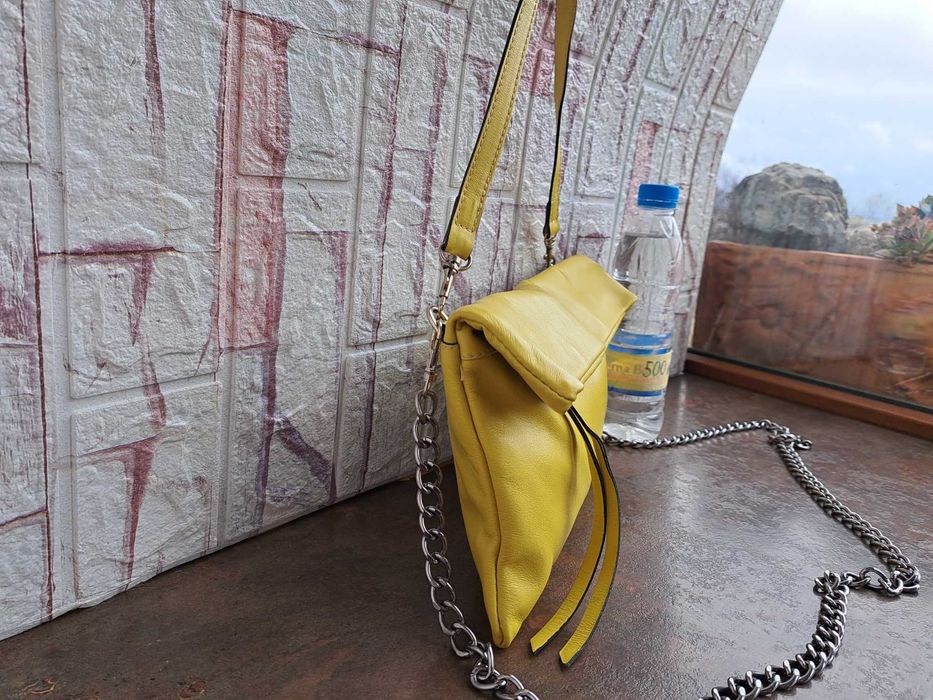 дамска чанта,Gianni Chiarini,жълта малка чантичка-естествена кожа