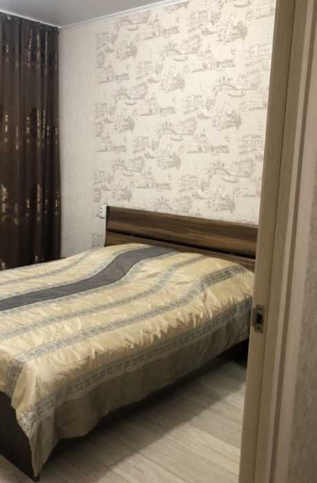 Дава се под наем Четиристаен апартамент в Пловдив, Център - 99 кв.м за 255 € - Снимка #2