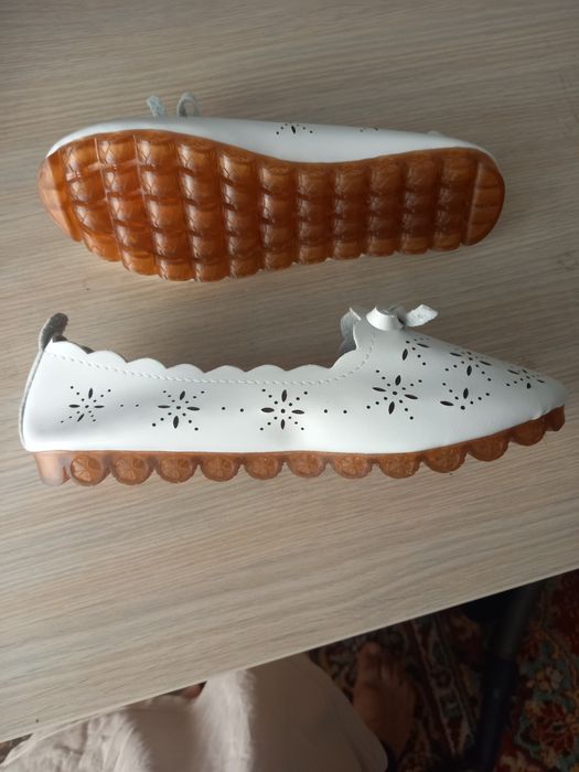 Semiz ayolning mushuk surati