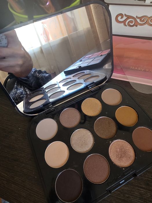 Продам палетку Мак