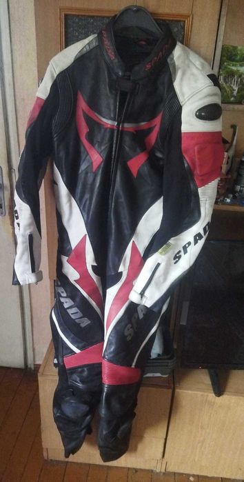 мото екип "Spada