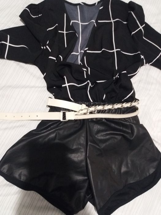 Риза боди и къси кожени