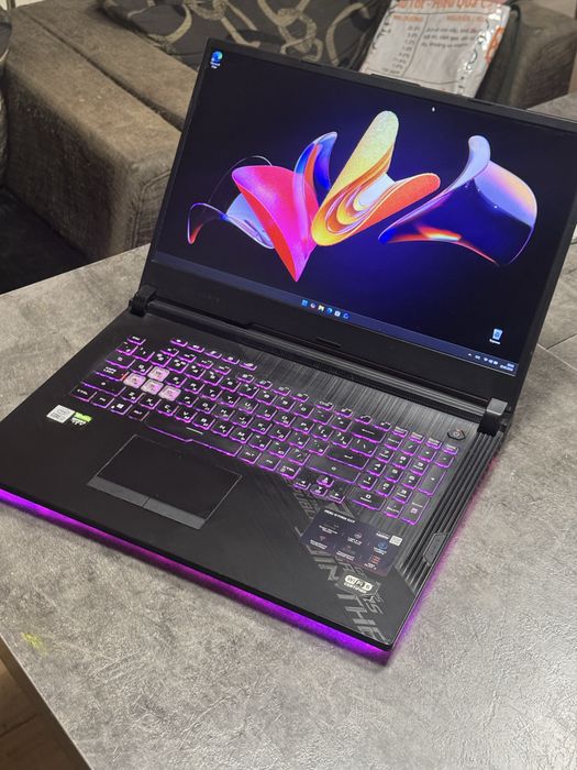 Игровой ноутбук Asus rog Strix G17