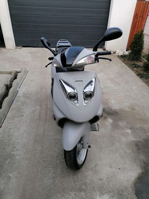 Scuter dr 125 inmatriculat