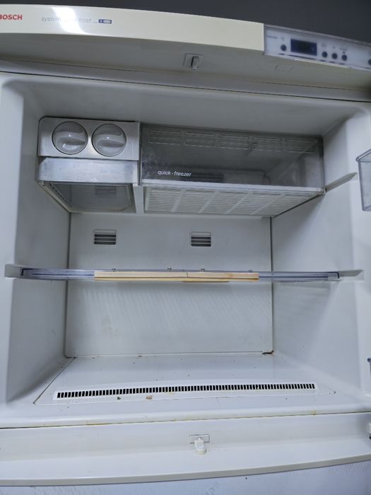 Холодильник BOSCH