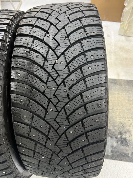 Продам резину PIRELLI 255/45/20