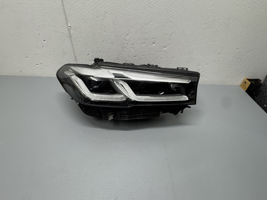 Far bmw G30 G31 seria 5 LCI full led adaptiv 2020-2023