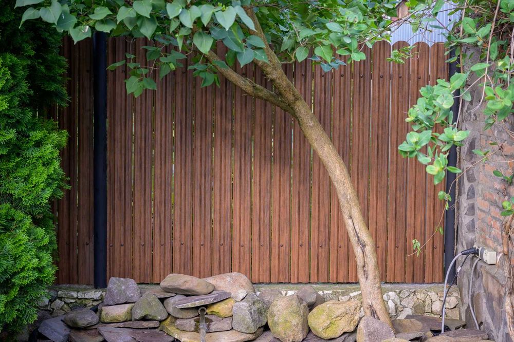 Метални  профили за ограда, оградки