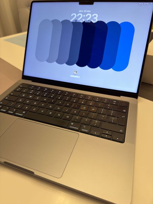 MacBook PRO - Procesor M3 - 8Gb - SSD 512 Impecabil
