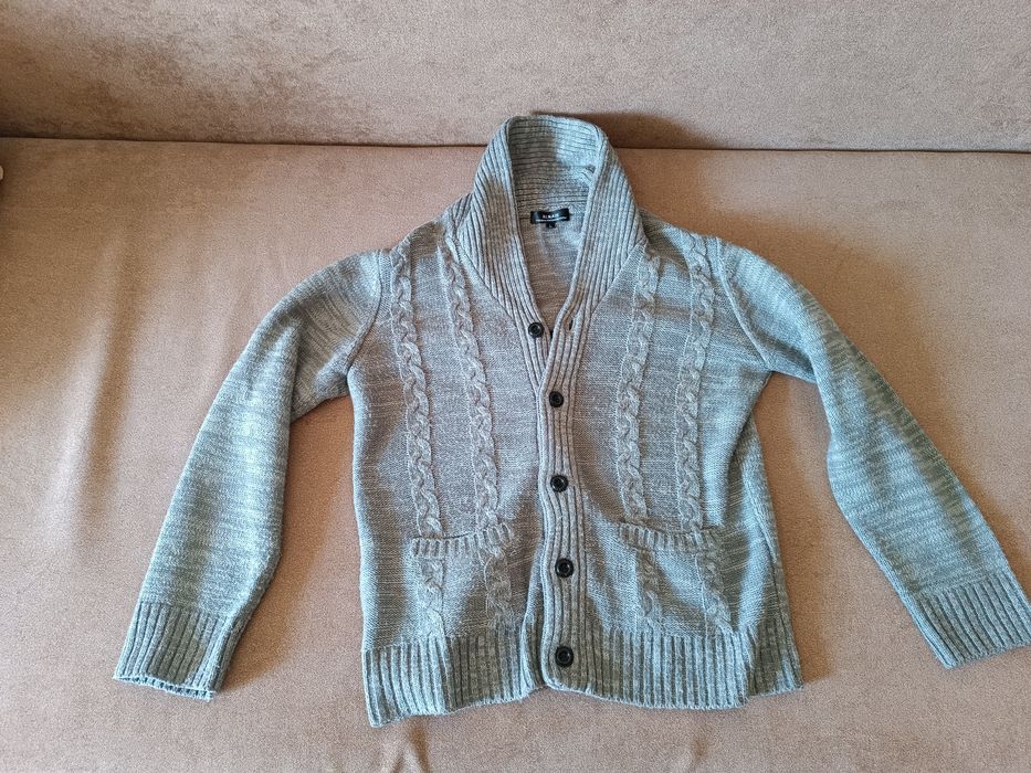 продам кардиган в отличном состоянии