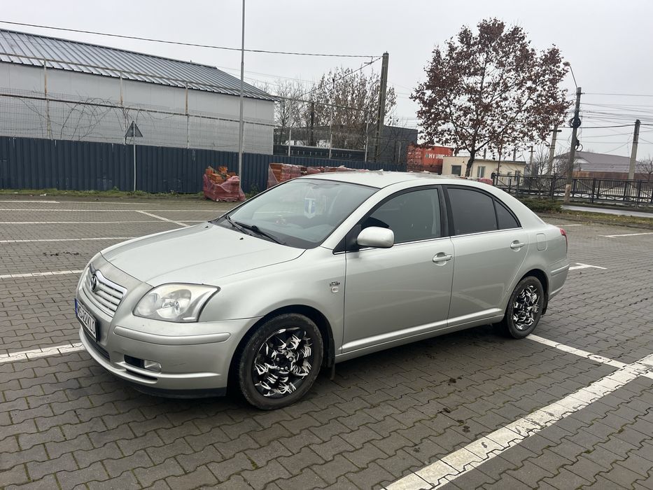 De vanzare toyota avensis